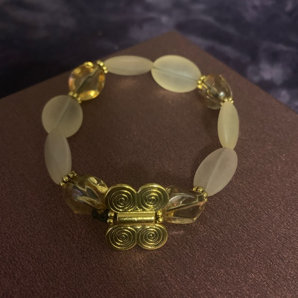 Bracelets - Picture 9 of 14